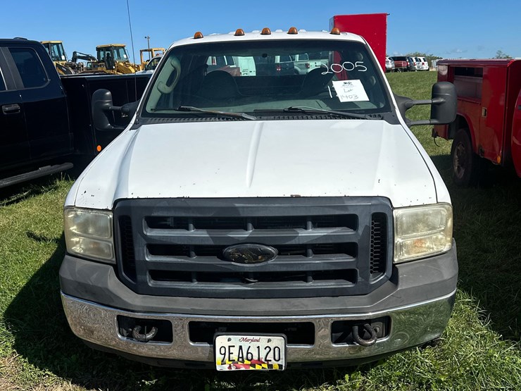 2006-ford-f350-xl-image-3