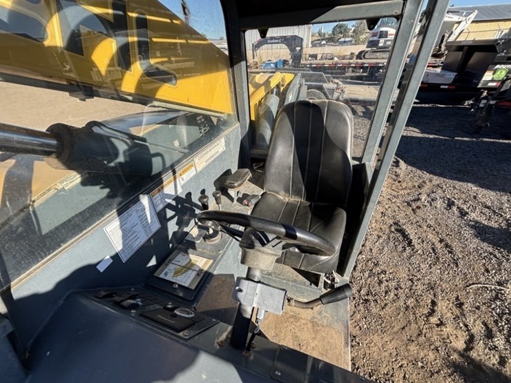 2014-gehl-rs5-19-image-23