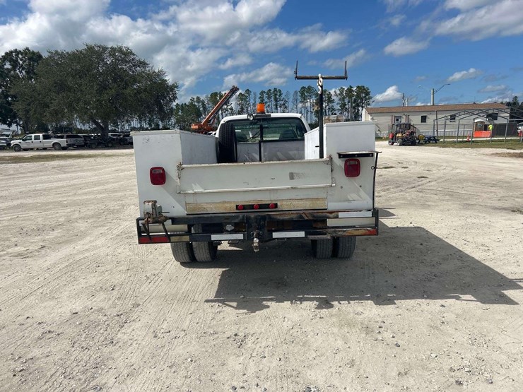 2003-ford-f350-image-25