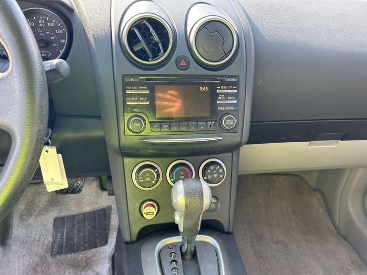 2014-nissan-rogue-image-11