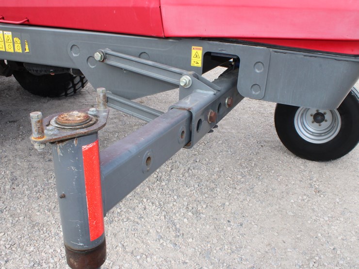 #2065-•-#2065---mf-hesston-wr-9770-swather-image-26