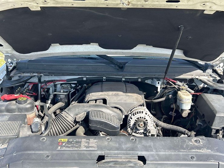 2014-chevrolet-tahoe-image-7