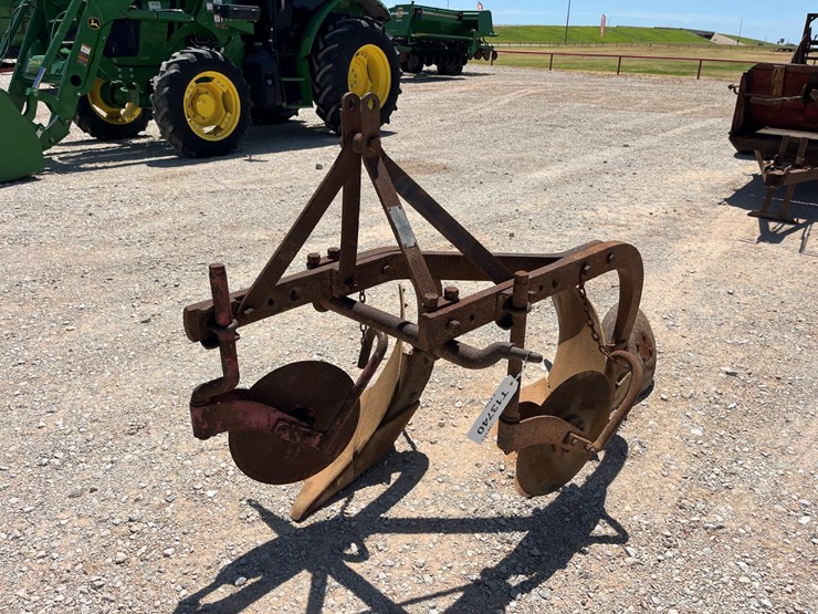 #t13740-•-massey-ferguson-plow-image-1