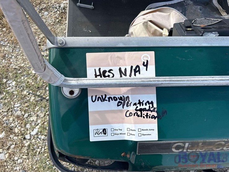 club-car-electric-utility-cart-image-16