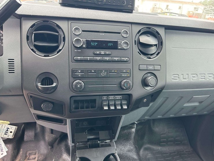 2012-ford-f550-image-15