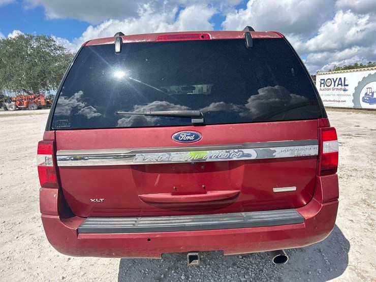 2016-ford-expedition-xlt-image-25