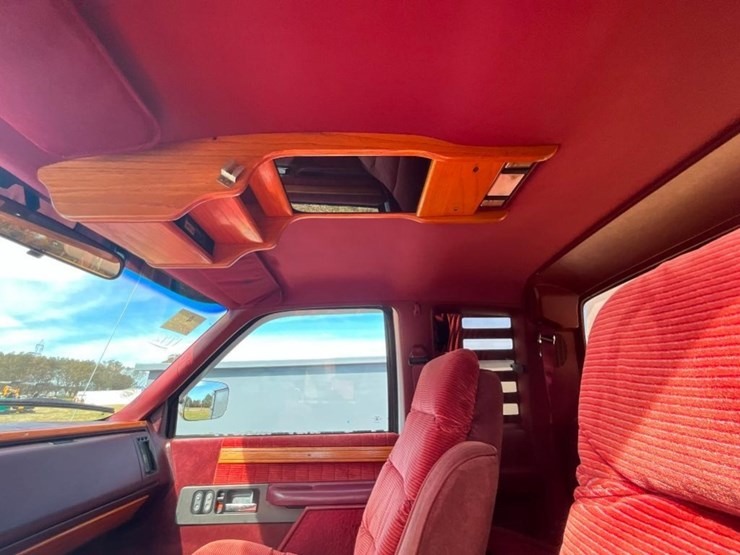1992-chevrolet-3500-image-19