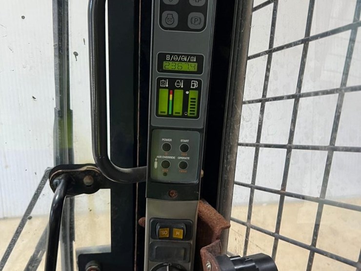 2015-case-sr220-image-19