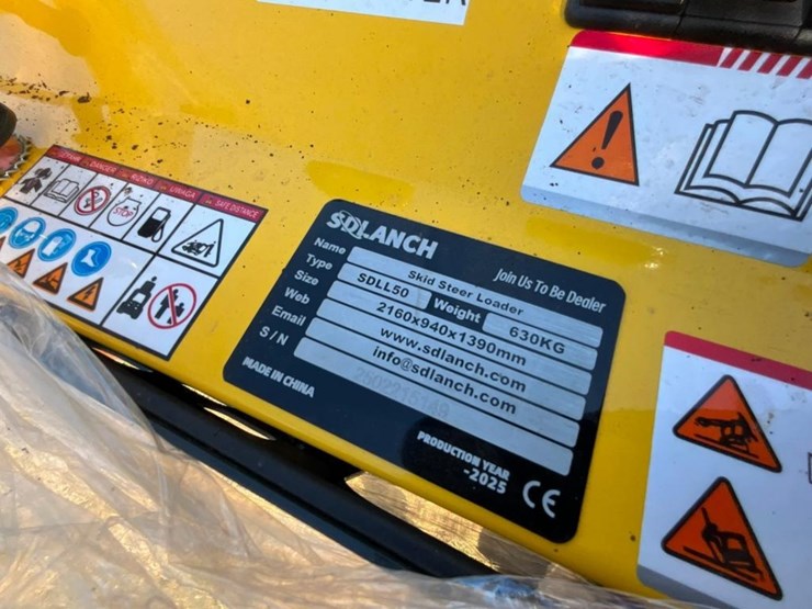 unused-sdll50-ride-on-mini-skid-steer-track-image-8