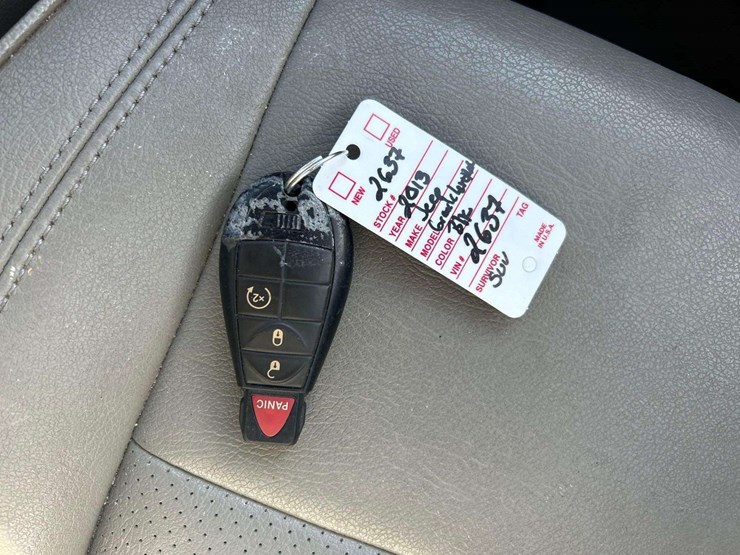 2013-jeep-grand-cherokee-laredo-image-23