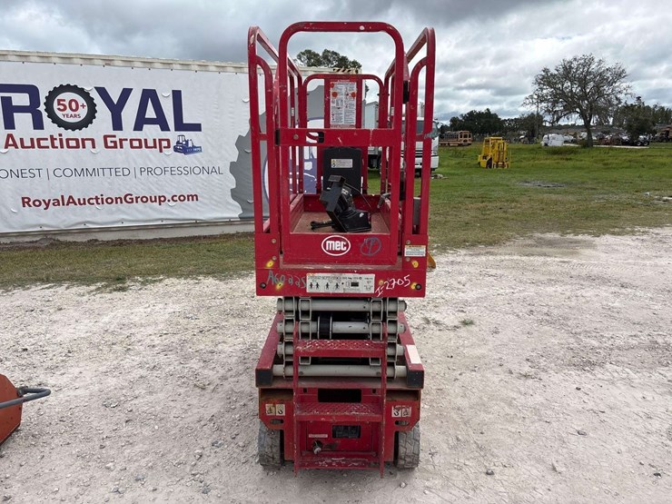 2017-mec-1930se-19ft-scissor-lift-image-19
