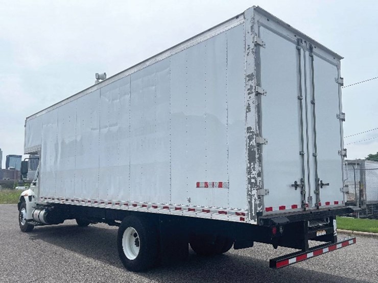 2019-international-durastar-4300-image-2