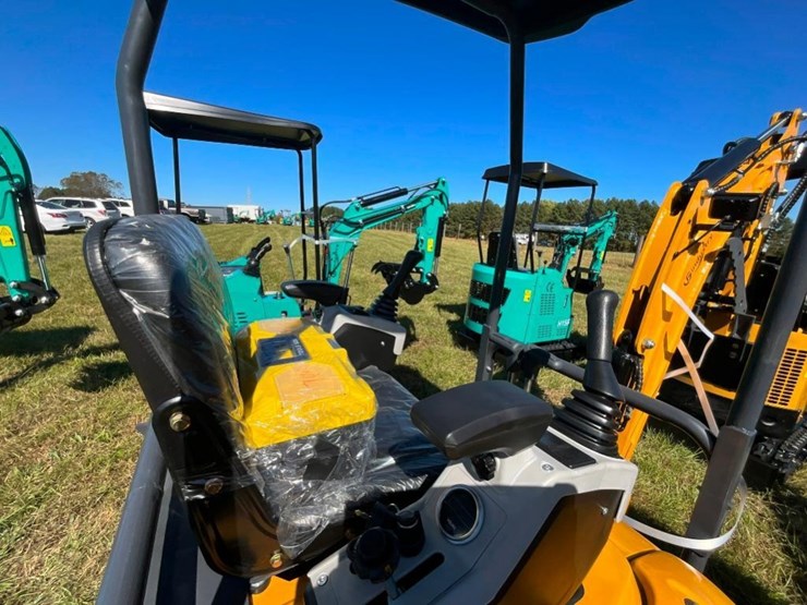 unused-cfg-qk20r-mini-excavator-image-5