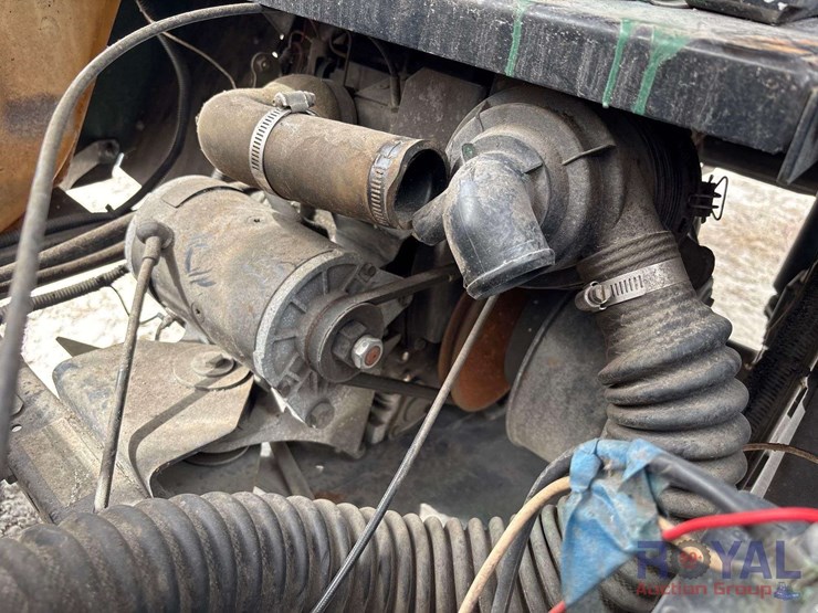 ez-go-utility-cart-image-7