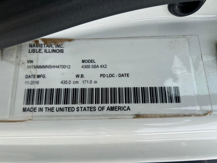 2017-international-durastar-4300-image-39