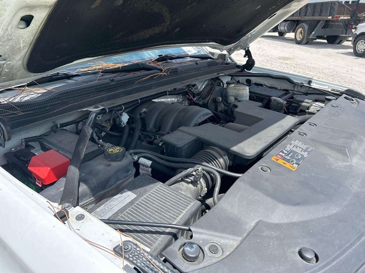 2017-chevrolet-tahoe-image-8