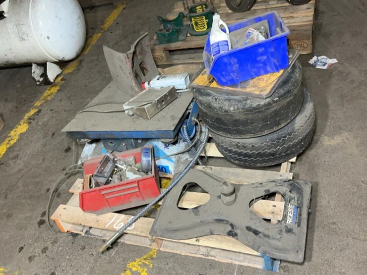 #165-•-trailer-hitch,-tires,-and-assorted-parts-image-1