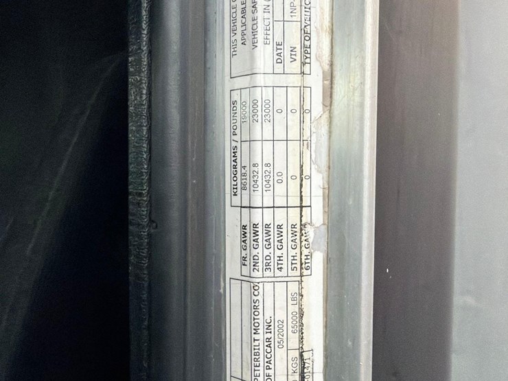 2003-peterbilt-357-image-18