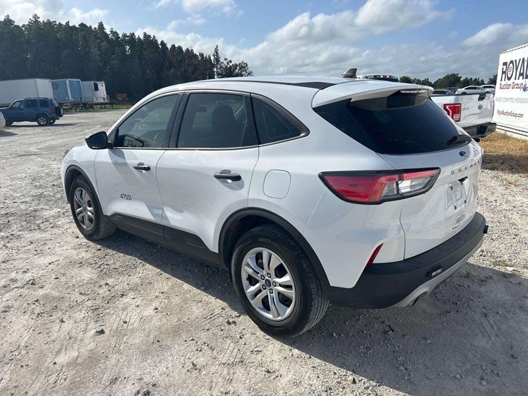 2022-ford-escape-image-4