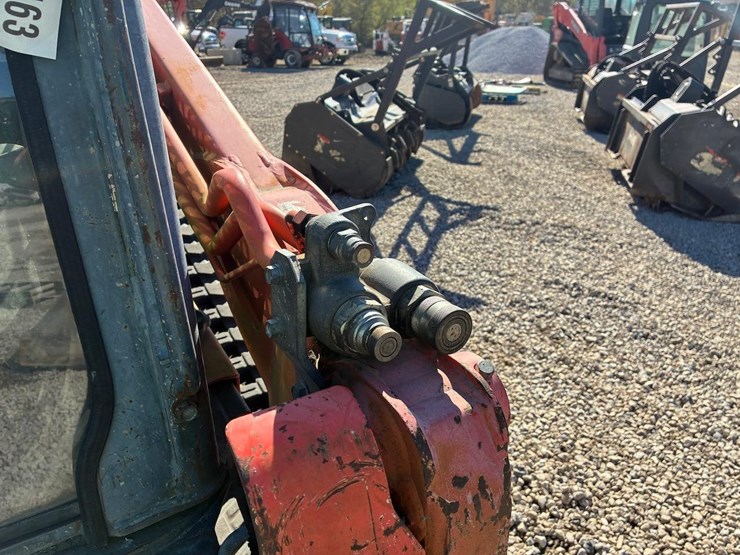 kubota-svl75-2-image-11