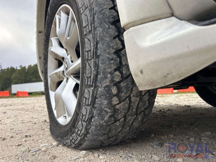 2012-infiniti-qx56-image-27