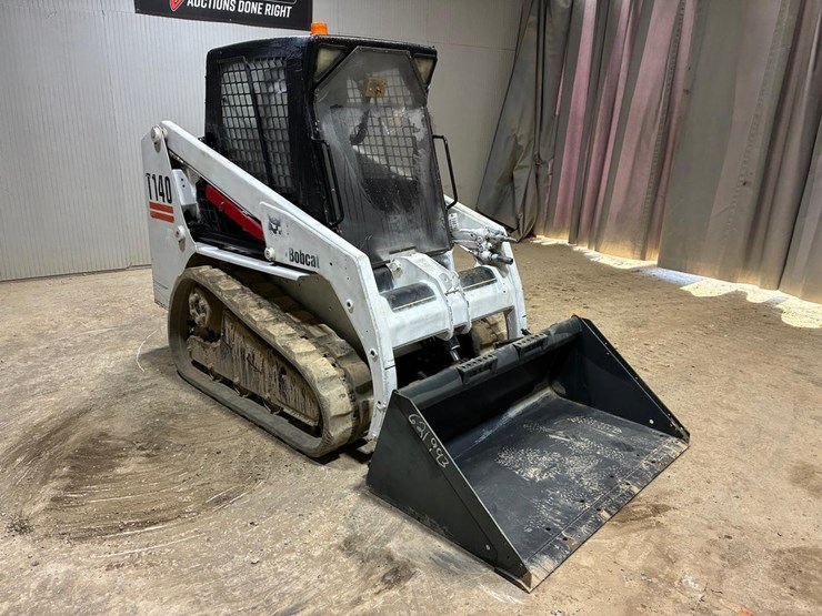 bobcat-t140-image-7