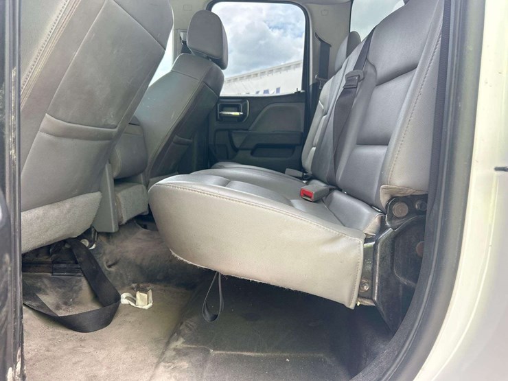 2019-chevrolet-silverado-image-19