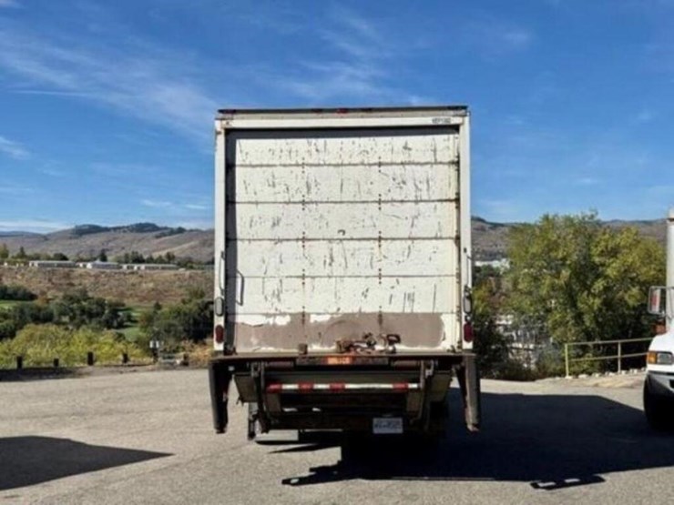 2013-ford-f750-xl-image-7