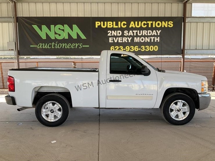 2013-chevrolet-silverado-1500-image-1