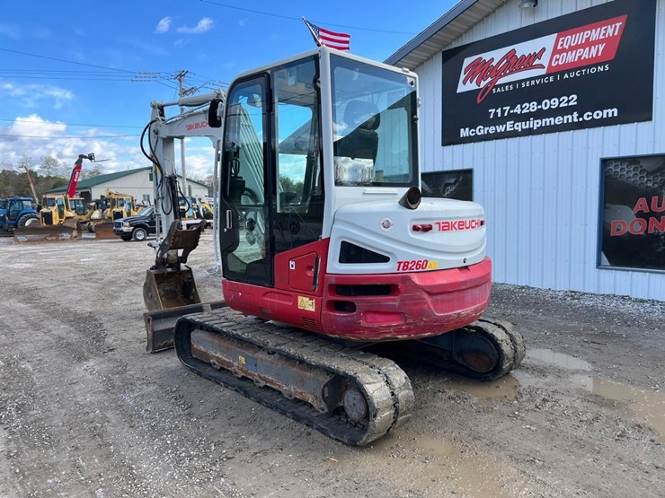 2017-takeuchi-tb260-image-3