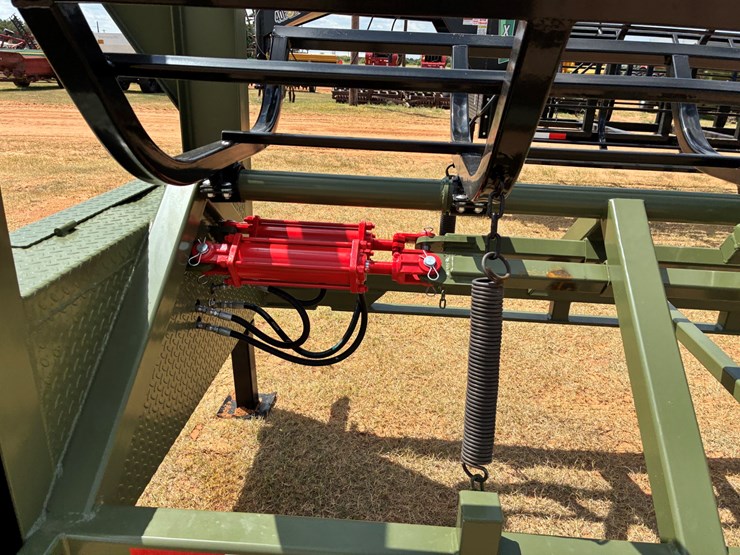 #t8084-•-industrias-america-42f-bale-trailer-image-8