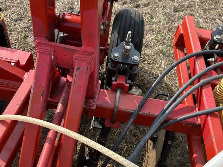 2008-bourgault-5710-59-image-79