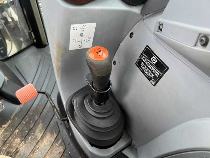 2019-new-holland-t5.120-image-29