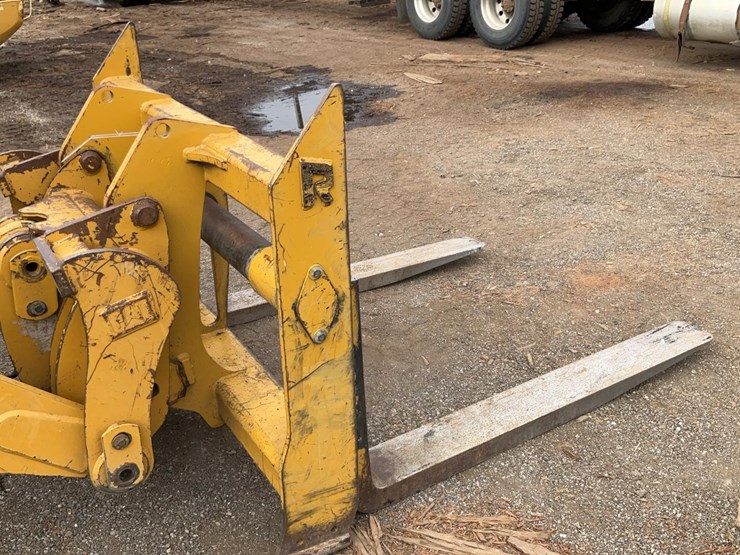 2013-caterpillar-924k-image-66