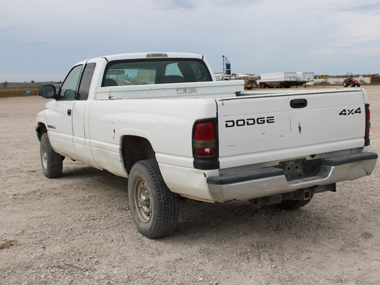 2001-dodge-ram-1500-image-7