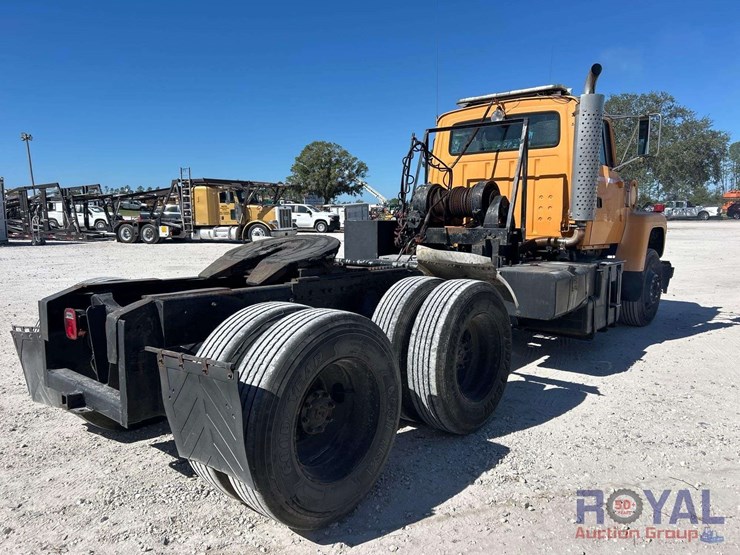 1992-ford-lt9000-image-3