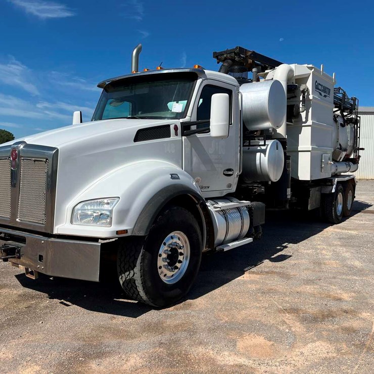 2019 KENWORTH T880