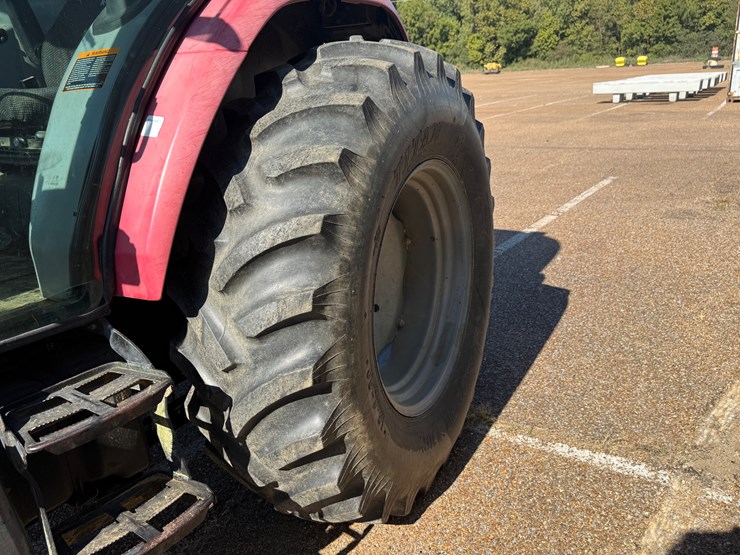 mahindra-8560-image-17