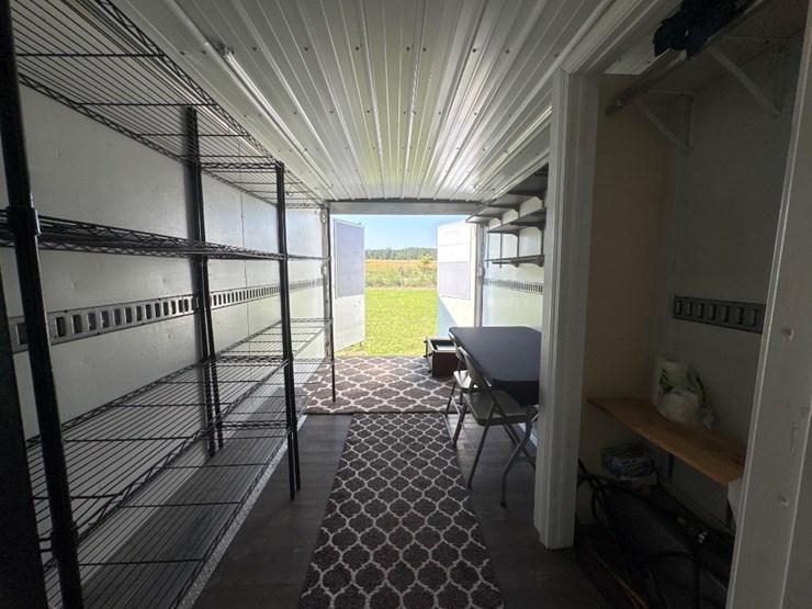 2001-wells-cargo-8'-x-32'-toy-hauler-dbl-axle-trl-image-23