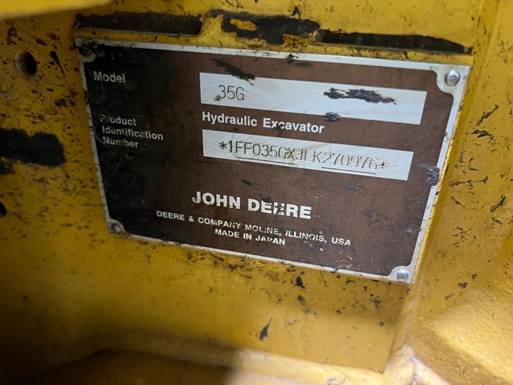 2015-deere-35g-image-34