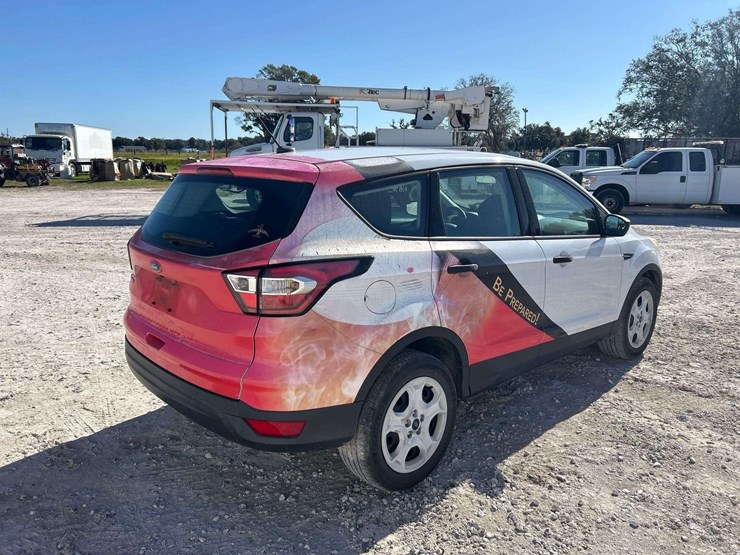 2017-ford-escape-image-3