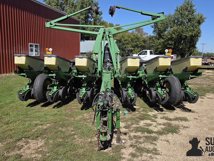 1997-john-deere-1760-image-2