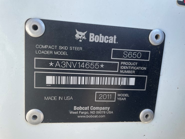 2011-bobcat-s650-image-11