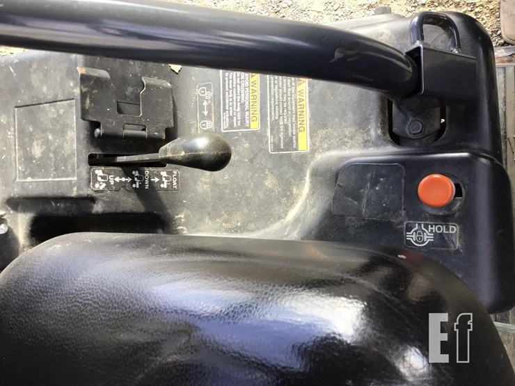 2016-kubota-rtv-x1120-image-19