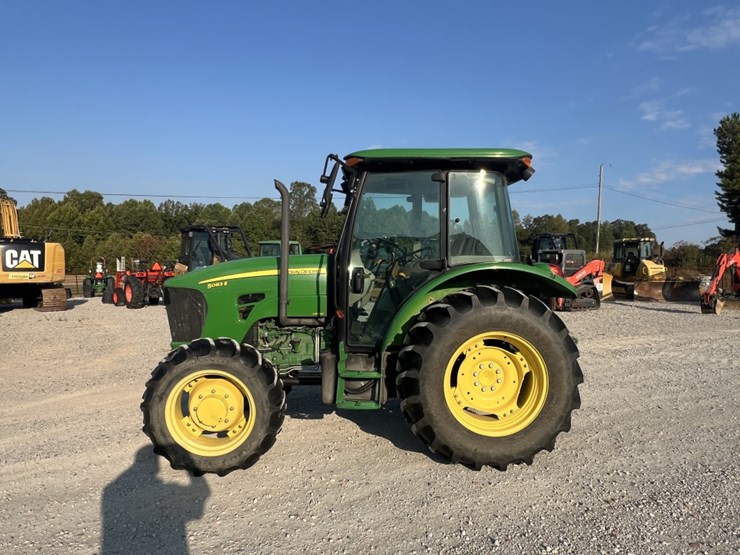 2012-john-deere-5083e-image-2