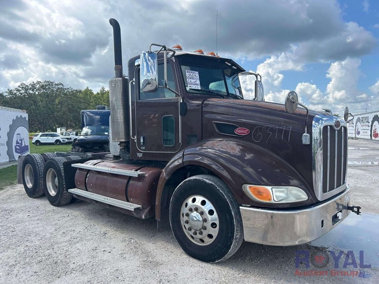 2014-peterbilt-384-image-2