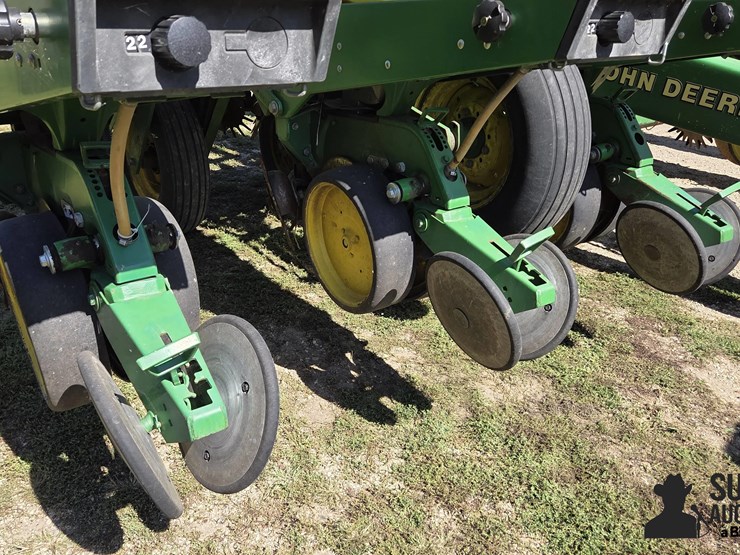 1995-john-deere-7200-image-18