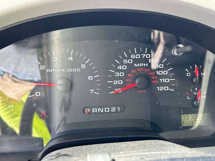 2005-ford-f150-image-14