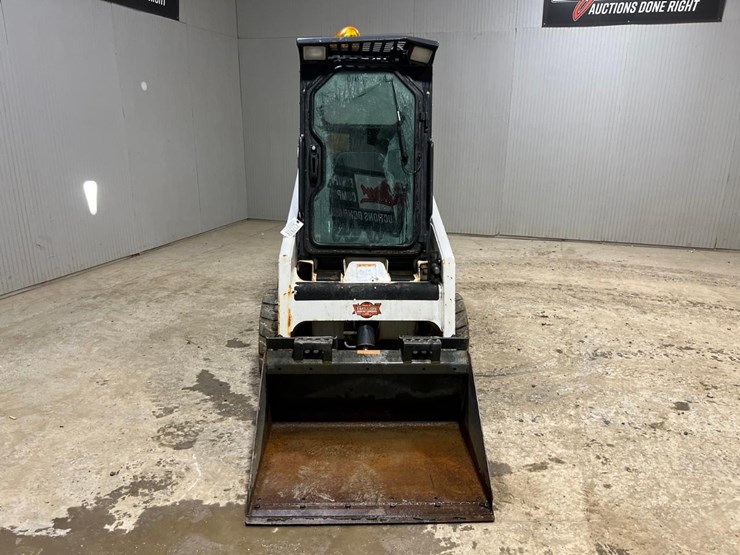 2014-bobcat-s70-image-8
