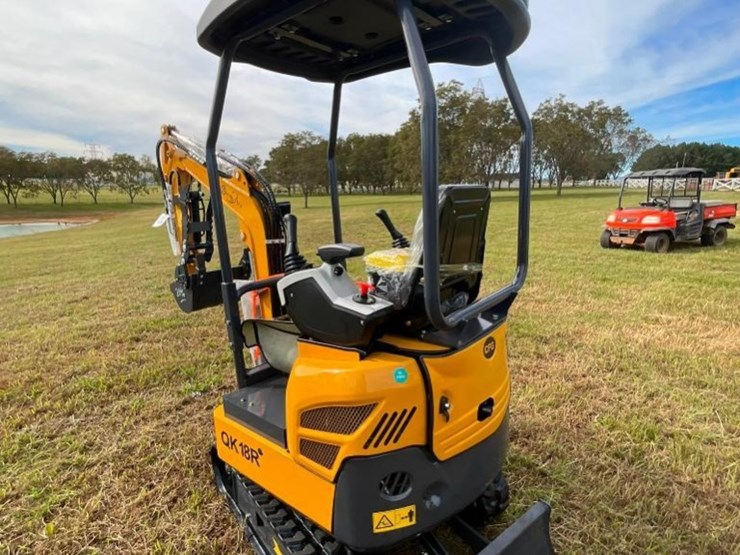 unused-cfg-qk18r-mini-excavator-(rato-image-8